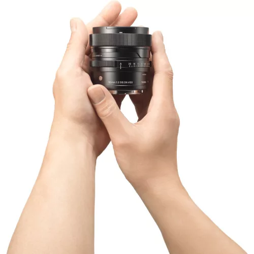 Sigma 50mm f/2 DG DN Contemporary Lens (Leica L) (31B969)