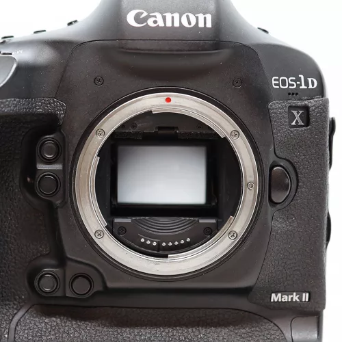 Canon EOS 1Dx mark II - HASZNÁLT