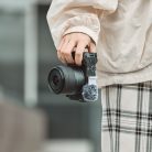 SmallRig 5429 L-Shaped Mount Plate with Handle (for Canon EOS R50 V) (black)