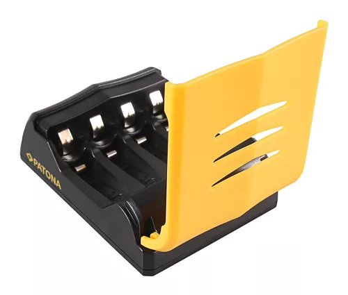 PATONA LCD-kijelzős töltő AA / AAA akkumulátorokhoz (1992)