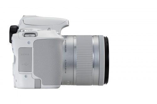 Canon EOS 200D 1+2 év garanciával** + EF-S 18-55/4-5.6 IS STM - fehér/ezüst színű