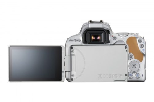 Canon EOS 200D váz 1+2 év garanciával** + EF-S 18-55/4-5.6 IS STM - ezüst színű