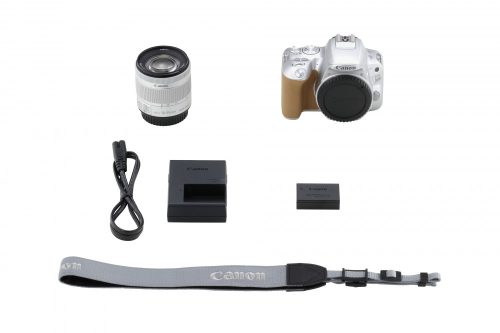 Canon EOS 200D váz 1+2 év garanciával** + EF-S 18-55/4-5.6 IS STM - ezüst színű