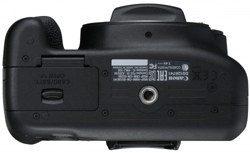 Canon EOS 2000D + EF-S 18-55mm / 3.5-5.6 III (Canon SB130 táska + 16GB SD kártya) (2728C054)