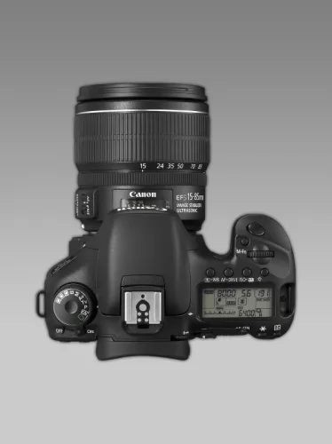 Canon EOS 7D + EF-S 15-85mm / 3.5-5.6 IS USM