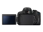 Canon EOS 700D + EF-S 18-135mm / 3.5-5.6 IS STM + EF 40mm / 2.8 STM