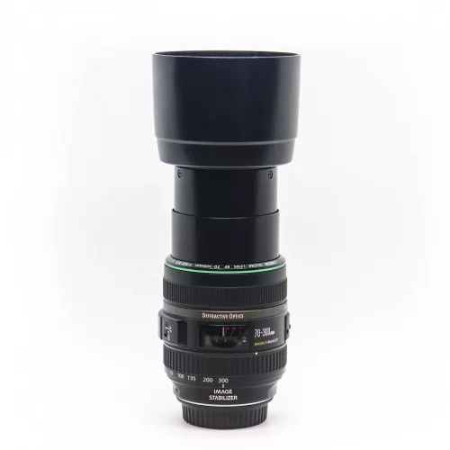 Canon EF 70-300mm / 4.5-5.6 DO IS USM