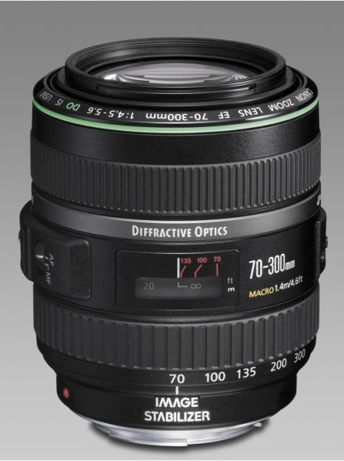 Canon EF 70-300mm / 4.5-5.6 DO IS USM