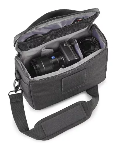 Cullmann MALAGA Maxima 70 fényképezőgép válltáska - barna színű