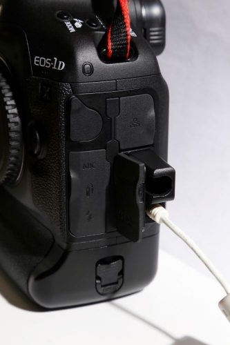 Canon EOS 1Dx USB + HDMI törésgátló