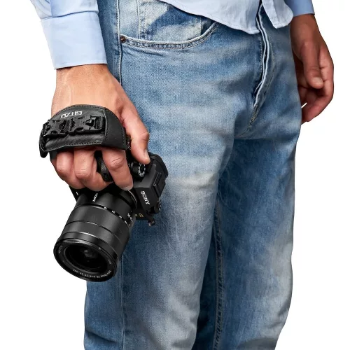 Gitzo Century leather camera hand strap for Mirrorless/DSLR (GCB100HS)