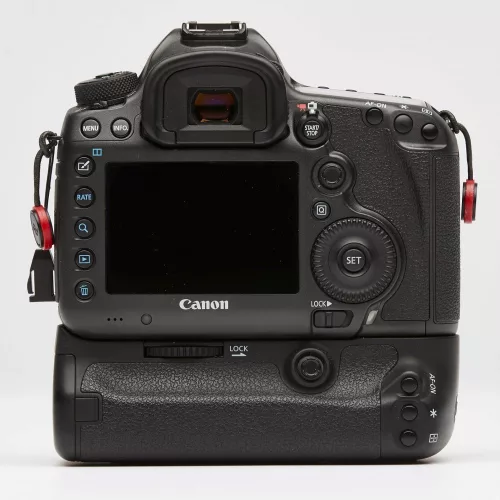Canon EOS 5Ds váz + Canon BG-E11 markolat (HASZNÁLT - SECOND HAND)