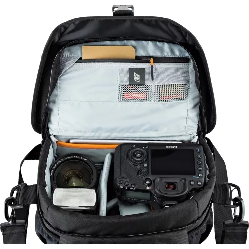Lowepro Nova 180 AW II (black)