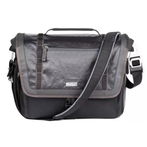 Think Tank Exposure 15, (Black)