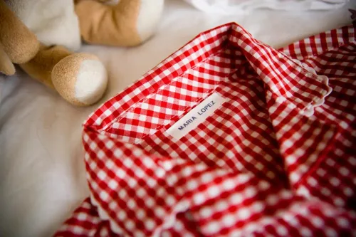 BROTHER TZe-FA3 (12mm / 300cm) (fehér alapon / kék) (vasalható)